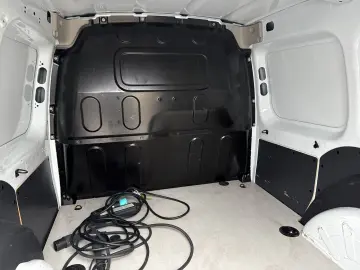 RENAULT Kangoo Z.E. 33