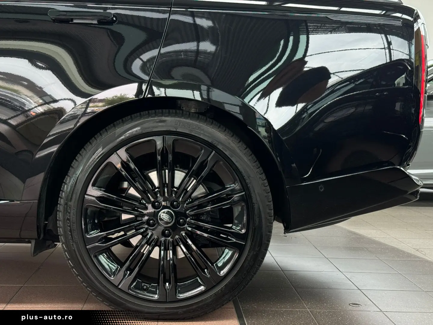 LAND ROVER Range Rover Autobiography Fond Monitor 360  HUD