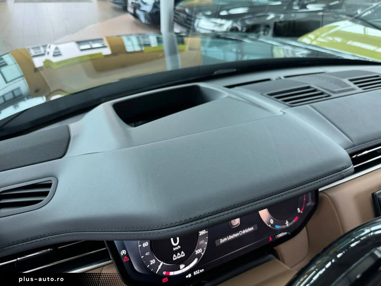 LAND ROVER Range Rover Autobiography Fond Monitor 360  HUD