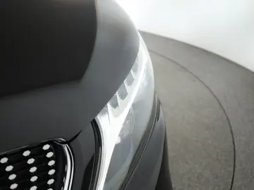 MERCEDES-BENZ V 300 d 4M lang Avantgarde AMG 8 Pano &hellip;