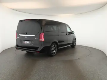 MERCEDES-BENZ V 300 d 4M lang Avantgarde AMG 8 Pano &hellip;