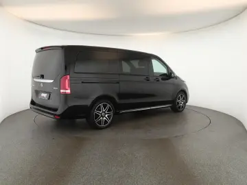 MERCEDES-BENZ V 300 d 4M lang Avantgarde AMG 8 Pano &hellip;