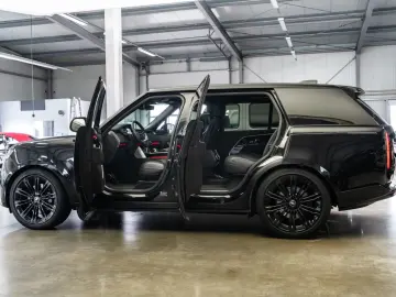 LAND ROVER Range Rover P530 LWB Autobio   MY 2025   Fond TV