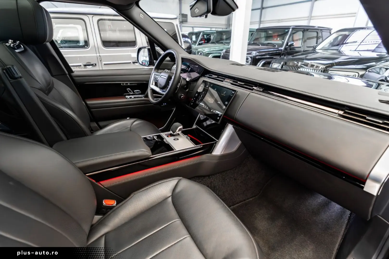 LAND ROVER Range Rover P530 LWB Autobio   MY 2025   Fond TV