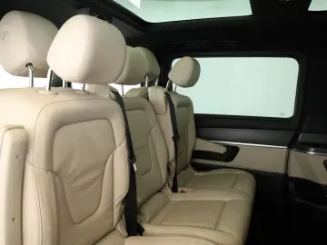 MERCEDES-BENZ V 300 d 4M lang Avantgarde AMG 8S Pano&hellip;