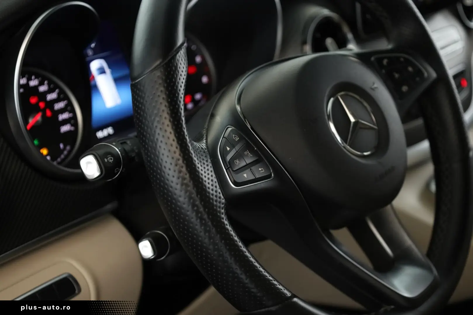 MERCEDES-BENZ V 300 d 4M lang Avantgarde AMG 8S Pano&hellip;