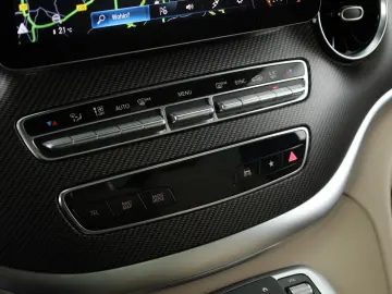 MERCEDES-BENZ V 300 d 4M lang Avantgarde AMG 8S Pano&hellip;