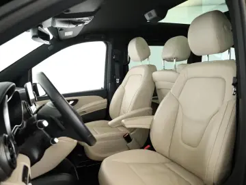 MERCEDES-BENZ V 300 d 4M lang Avantgarde AMG 8S Pano&hellip;