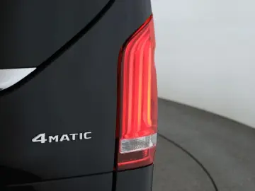 MERCEDES-BENZ V 300 d 4M extralang Avantgarde 8S Navi Kam 19
