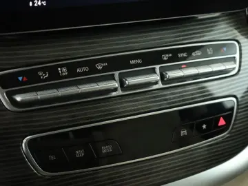 MERCEDES-BENZ V 300 d 4M extralang Avantgarde 8S Navi Kam 19