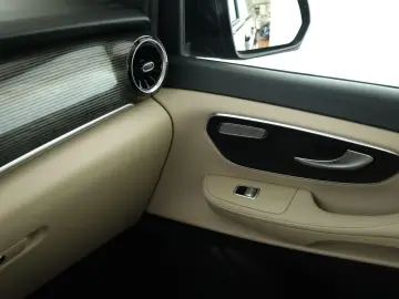 MERCEDES-BENZ V 300 d 4M extralang Avantgarde 8S Navi Kam 19