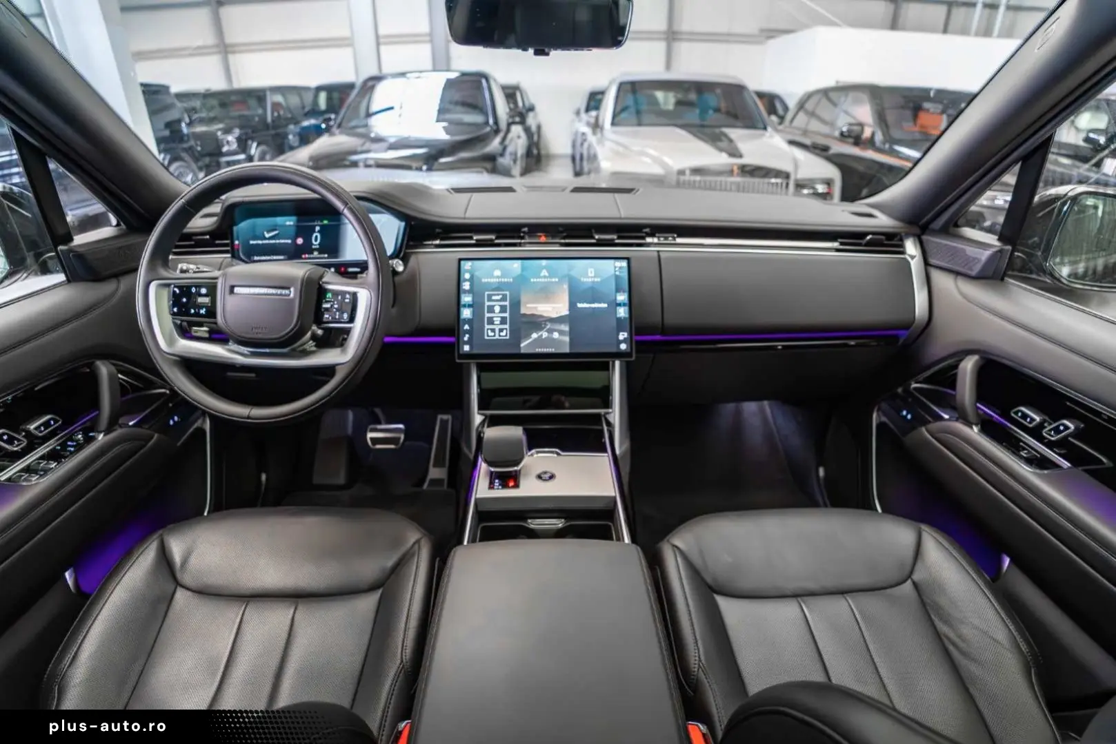 LAND ROVER Range Rover P530 Autobiography   Fond TV   Pano