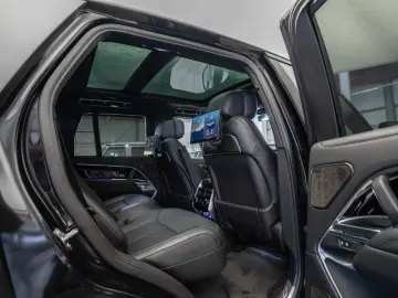 LAND ROVER Range Rover P530 Autobiography   Fond TV   Pano