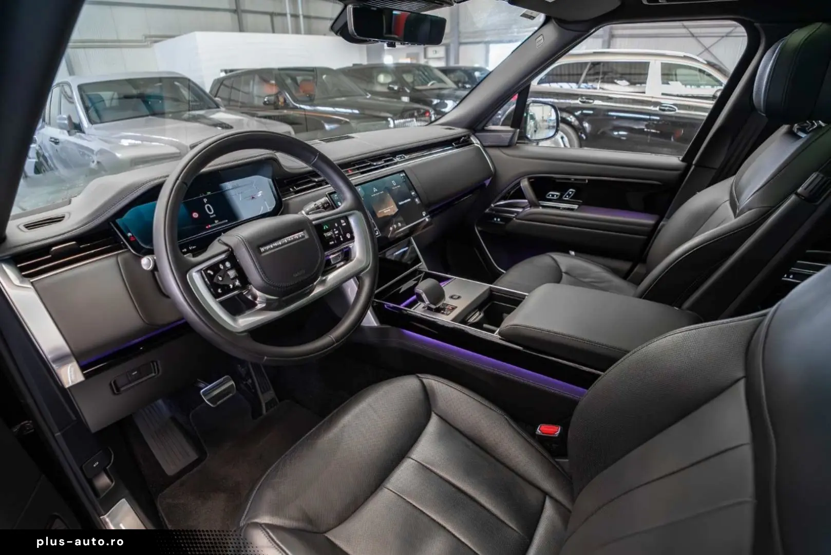 LAND ROVER Range Rover P530 Autobiography   Fond TV   Pano