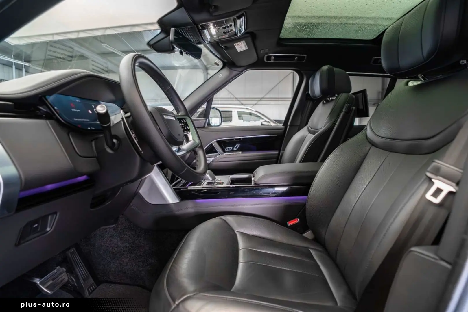 LAND ROVER Range Rover P530 Autobiography   Fond TV   Pano