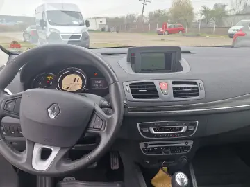 Renault Megane Diesel 1.9 2010 Manuala