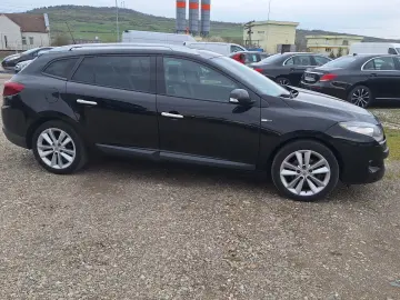 Renault Megane Diesel 1.9 2011 Manuala