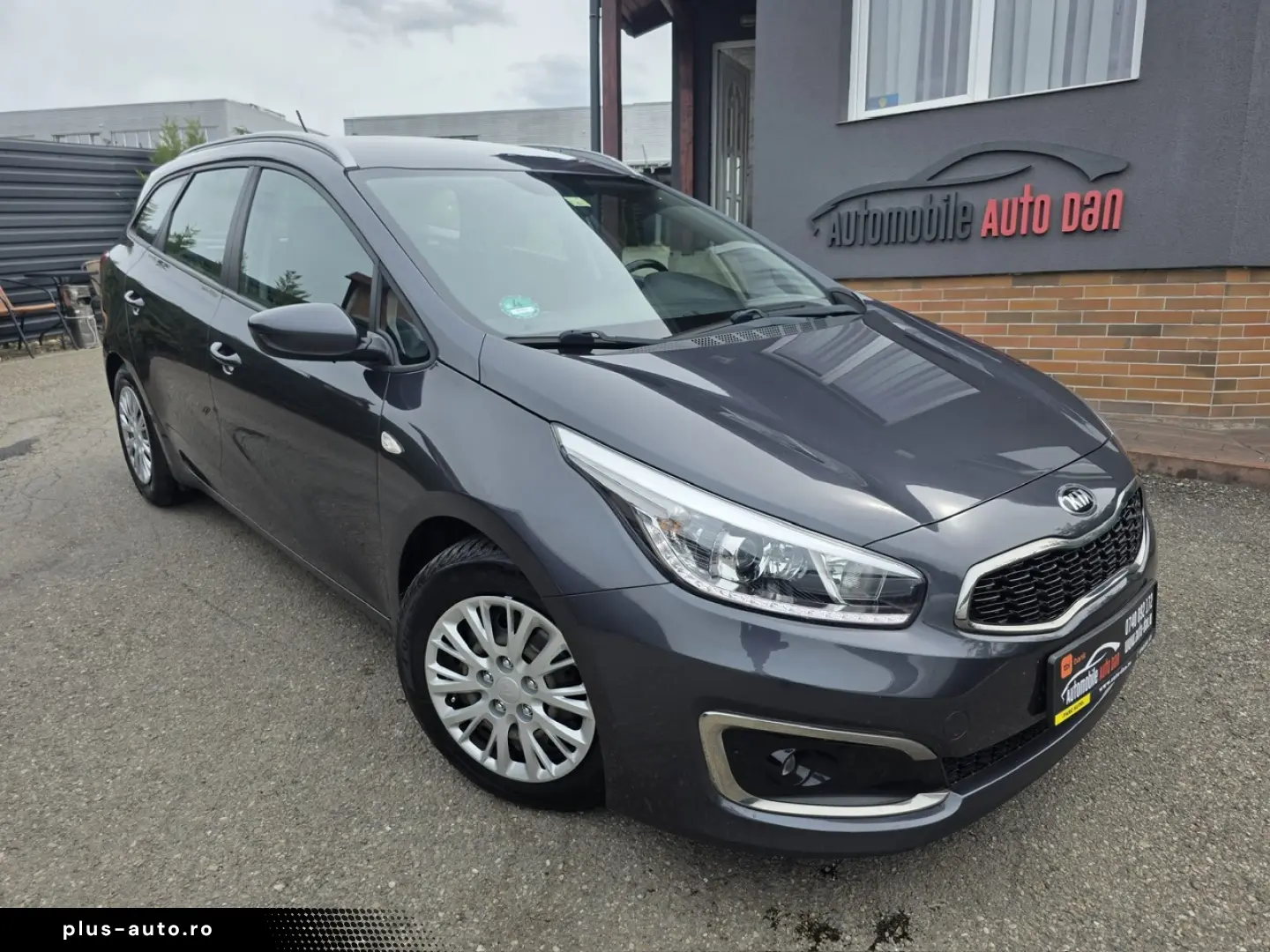 KIA Ceed Diesel 1.6 2016 Manuala
