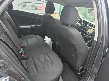 KIA Ceed Diesel 1.6 2016 Manuala