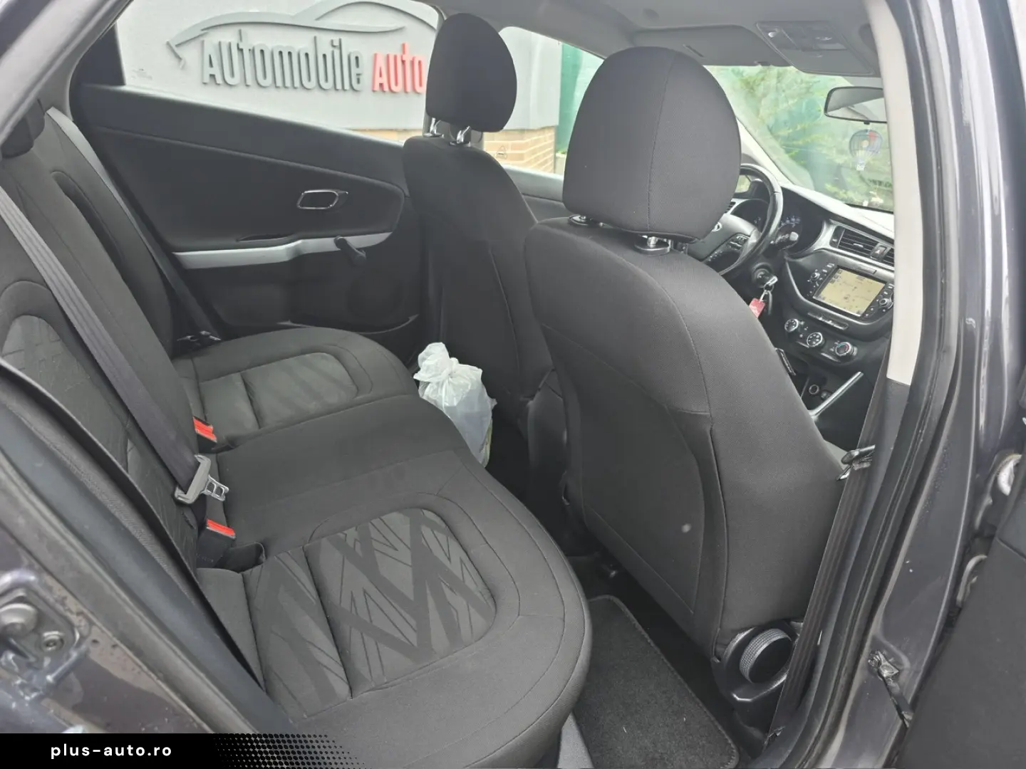 KIA Ceed Diesel 1.6 2016 Manuala