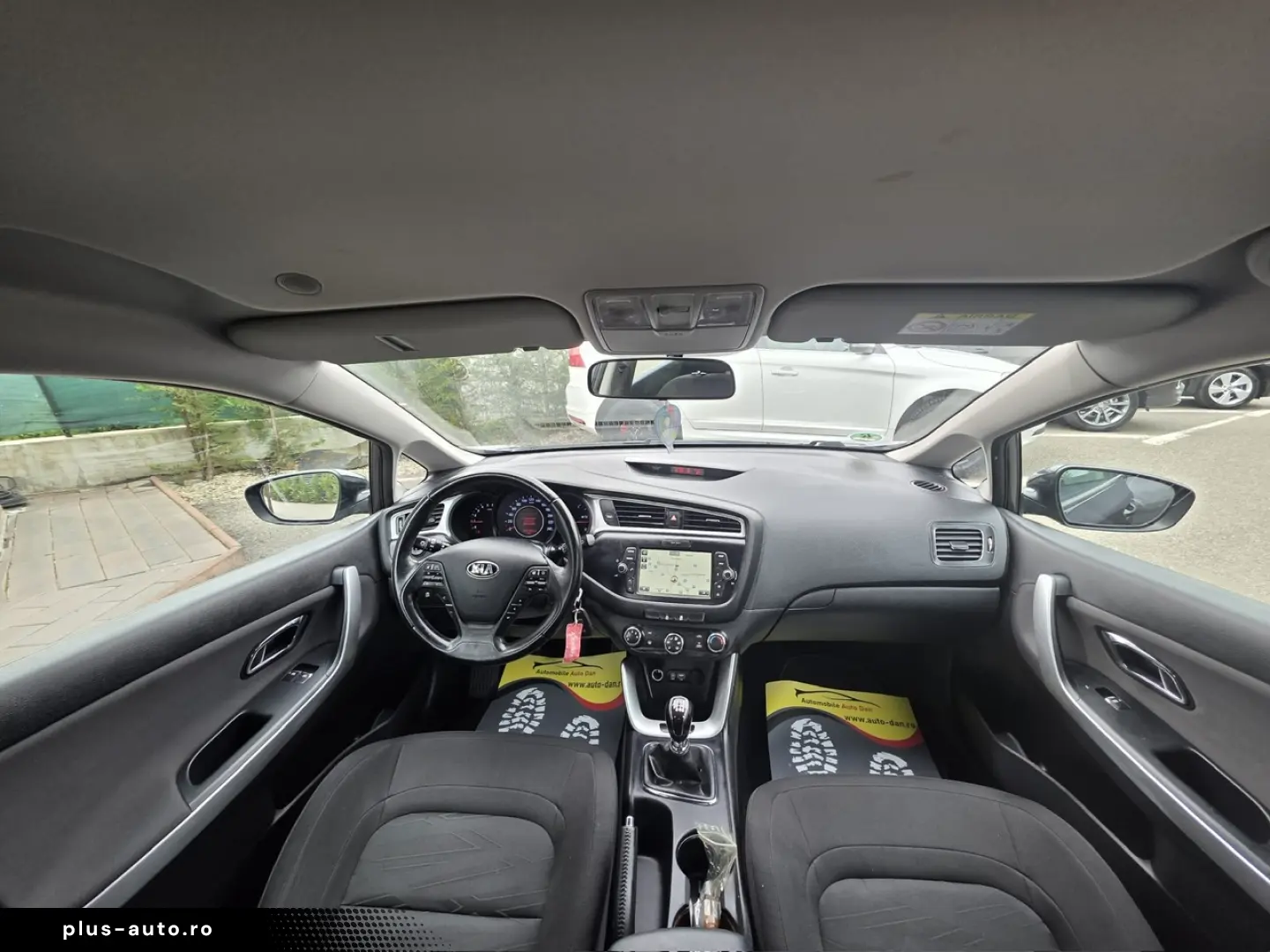 KIA Ceed Diesel 1.6 2016 Manuala