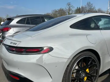 MERCEDES-BENZ GT 63 AMG 4MATIC  Distr Dynamic  21  P&hellip;