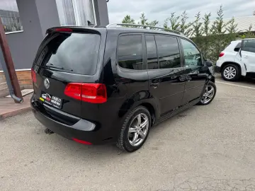 Volkswagen Touran Diesel 1.6 2012 Manuala