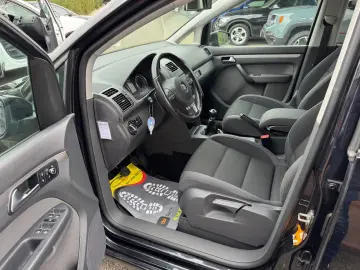 Volkswagen Touran Diesel 1.6 2012 Manuala