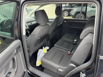 Volkswagen Touran Diesel 1.6 2012 Manuala