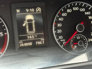 Volkswagen Touran Diesel 1.6 2012 Manuala