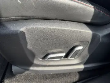 MG EHS PHEV Luxury  LED Pano 360  Leder SHZ CarPlay