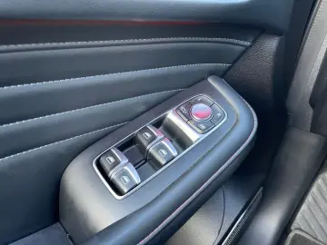 MG EHS PHEV Luxury  LED Pano 360  Leder SHZ CarPlay