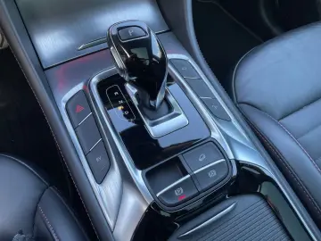 MG EHS PHEV Luxury  LED Pano 360  Leder SHZ CarPlay