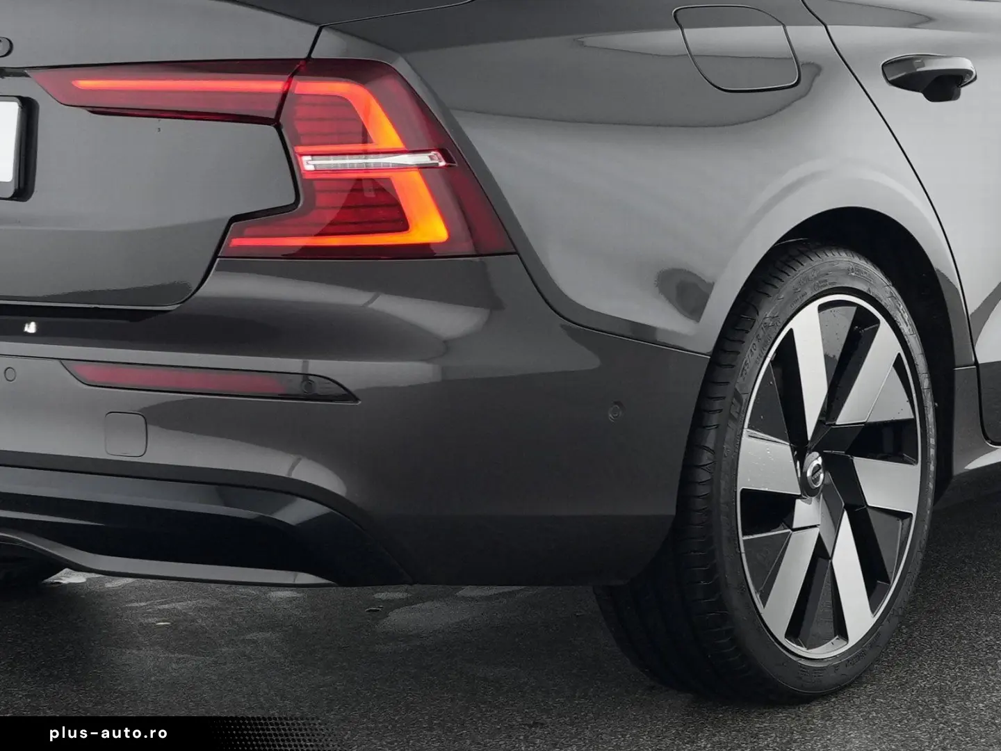 VOLVO S60 Recharge T8 AWD Plug-in Hybrid