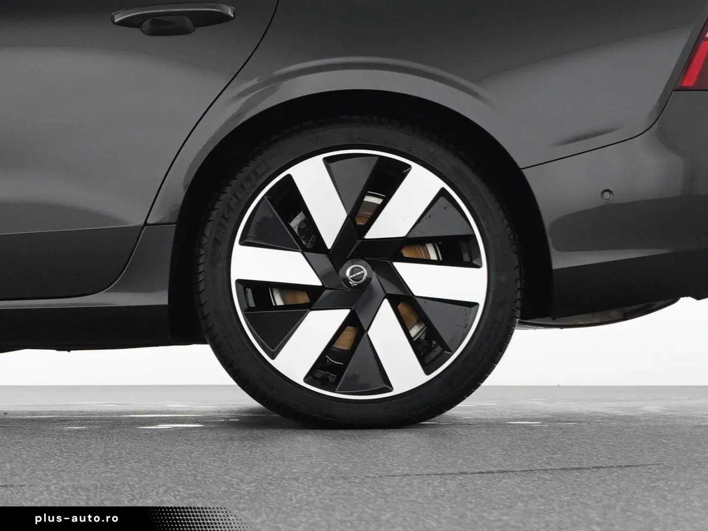 VOLVO S60 Recharge T8 AWD Plug-in Hybrid