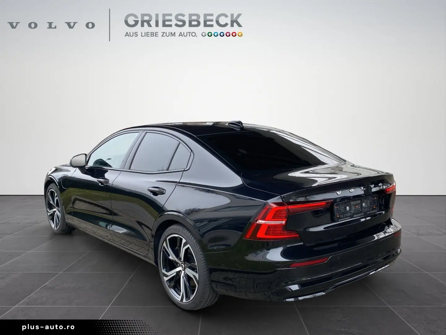 VOLVO S60 T8 Ultimate Dark Recharge