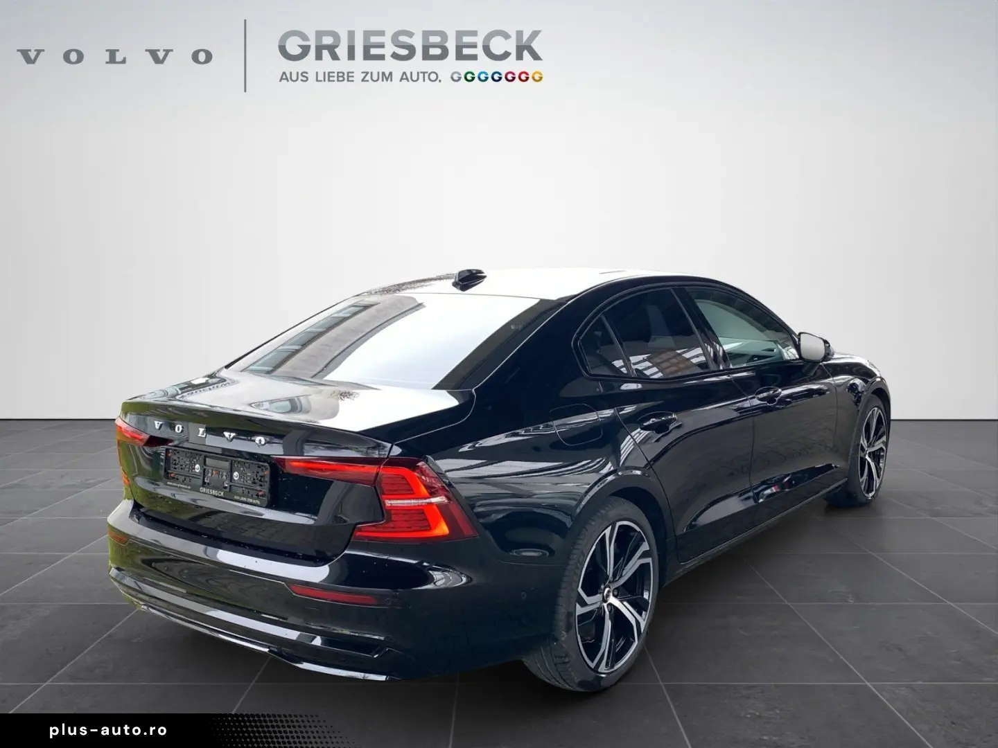 VOLVO S60 T8 Ultimate Dark Recharge