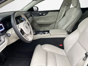 VOLVO S60 T8 Ultimate Dark Recharge