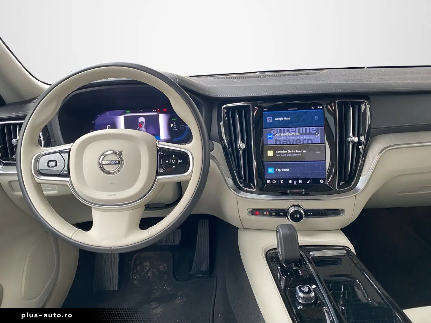 VOLVO S60 T8 Ultimate Dark Recharge