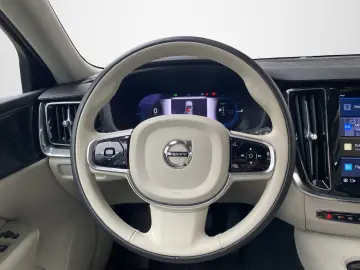 VOLVO S60 T8 Ultimate Dark Recharge