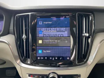 VOLVO S60 T8 Ultimate Dark Recharge