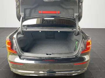 VOLVO S60 T8 Ultimate Dark Recharge