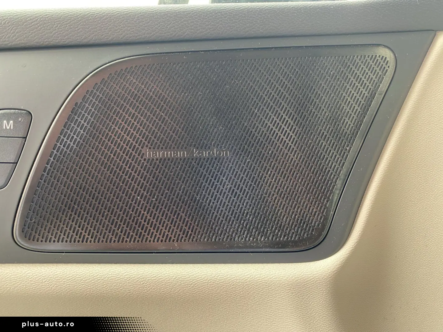 VOLVO S60 T8 Ultimate Dark Recharge