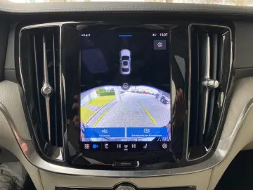 VOLVO S60 T8 Ultimate Dark Recharge