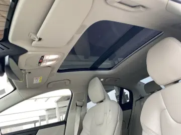 VOLVO S60 T8 Ultimate Dark Recharge