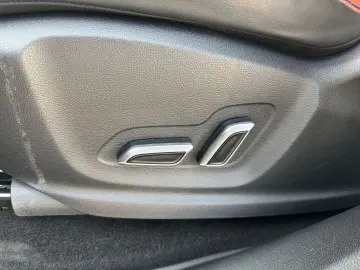 MG EHS PHEV Luxury  LED Pano 360  Leder SHZ CarPlay