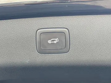 MG EHS PHEV Luxury  LED Pano 360  Leder SHZ CarPlay