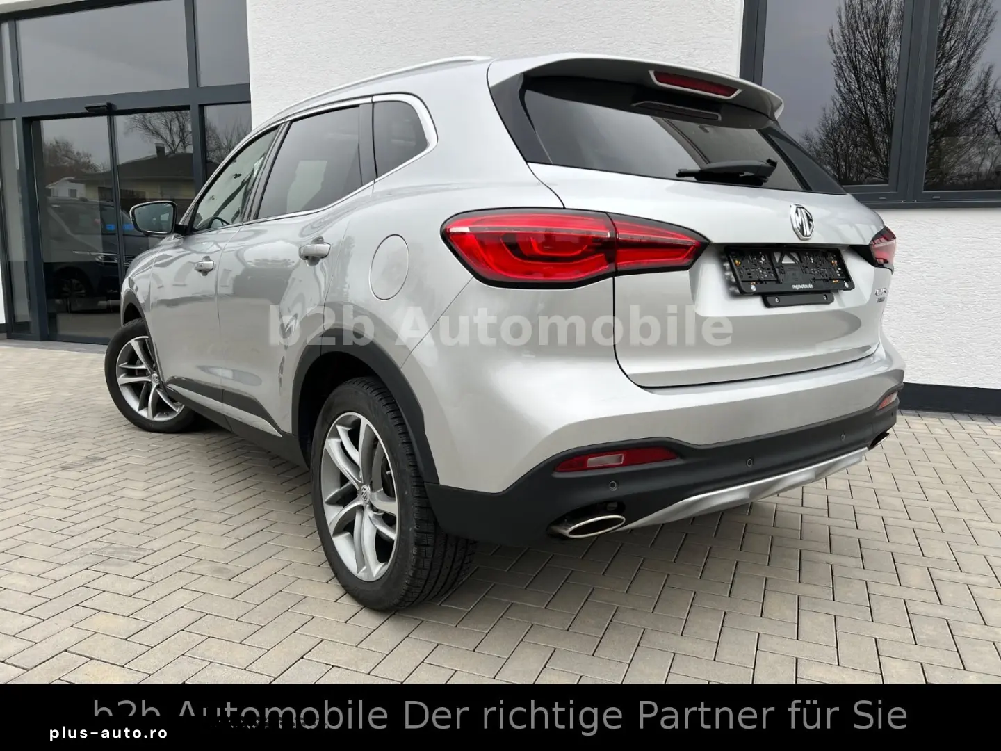 MG EHS Luxury PHEV Pano Key LED Virtual 18Zoll 360