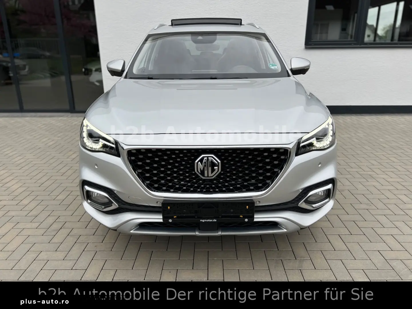 MG EHS Luxury PHEV Pano Key LED Virtual 18Zoll 360