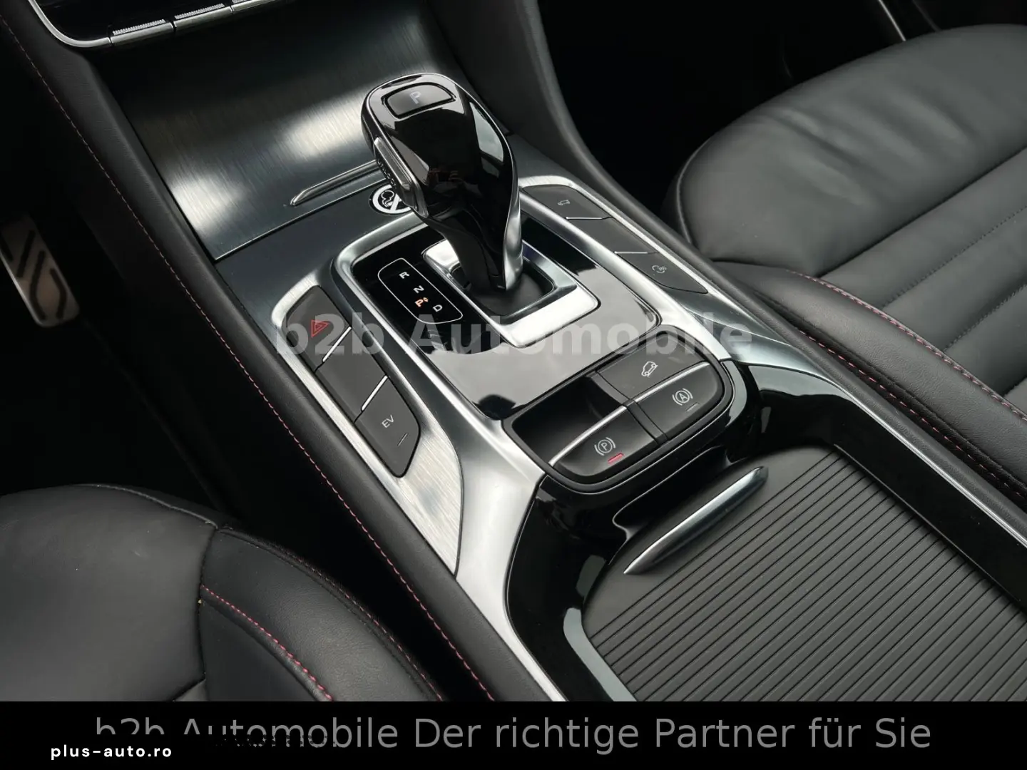 MG EHS Luxury PHEV Pano Key LED Virtual 18Zoll 360